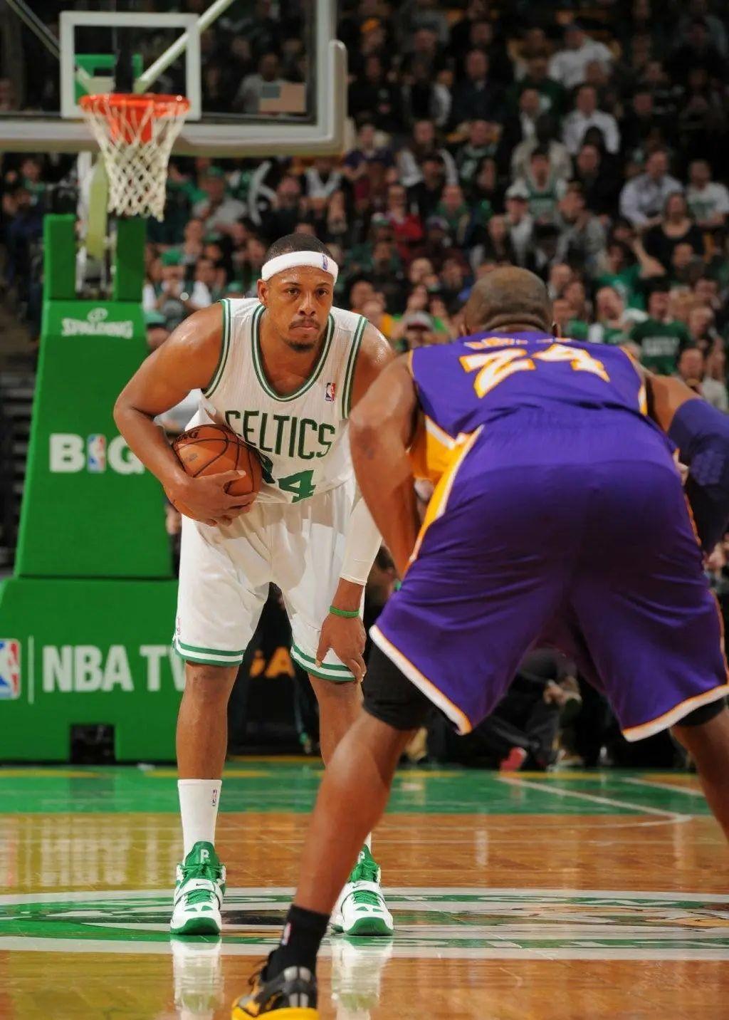 他的低调反 他的低调反