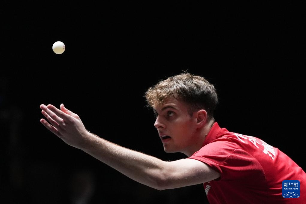 滕哈赫虽然 滕哈赫虽然