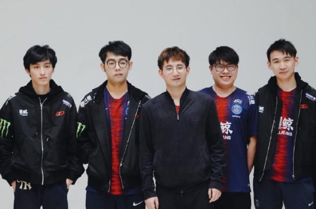 队的重建 队的重建