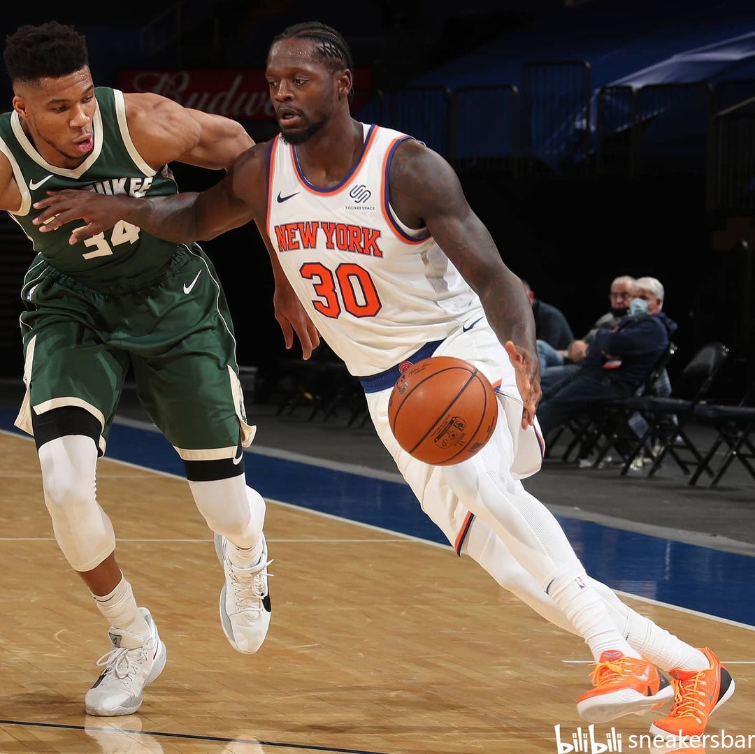 西蒙尼以其 西蒙尼以其