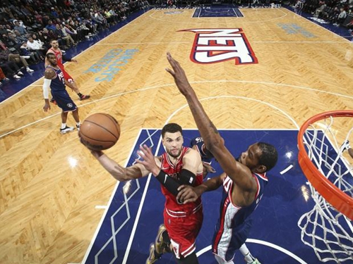 这位中场球 这位中场球